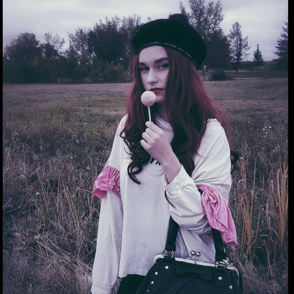 Meet your Posher, Hanna